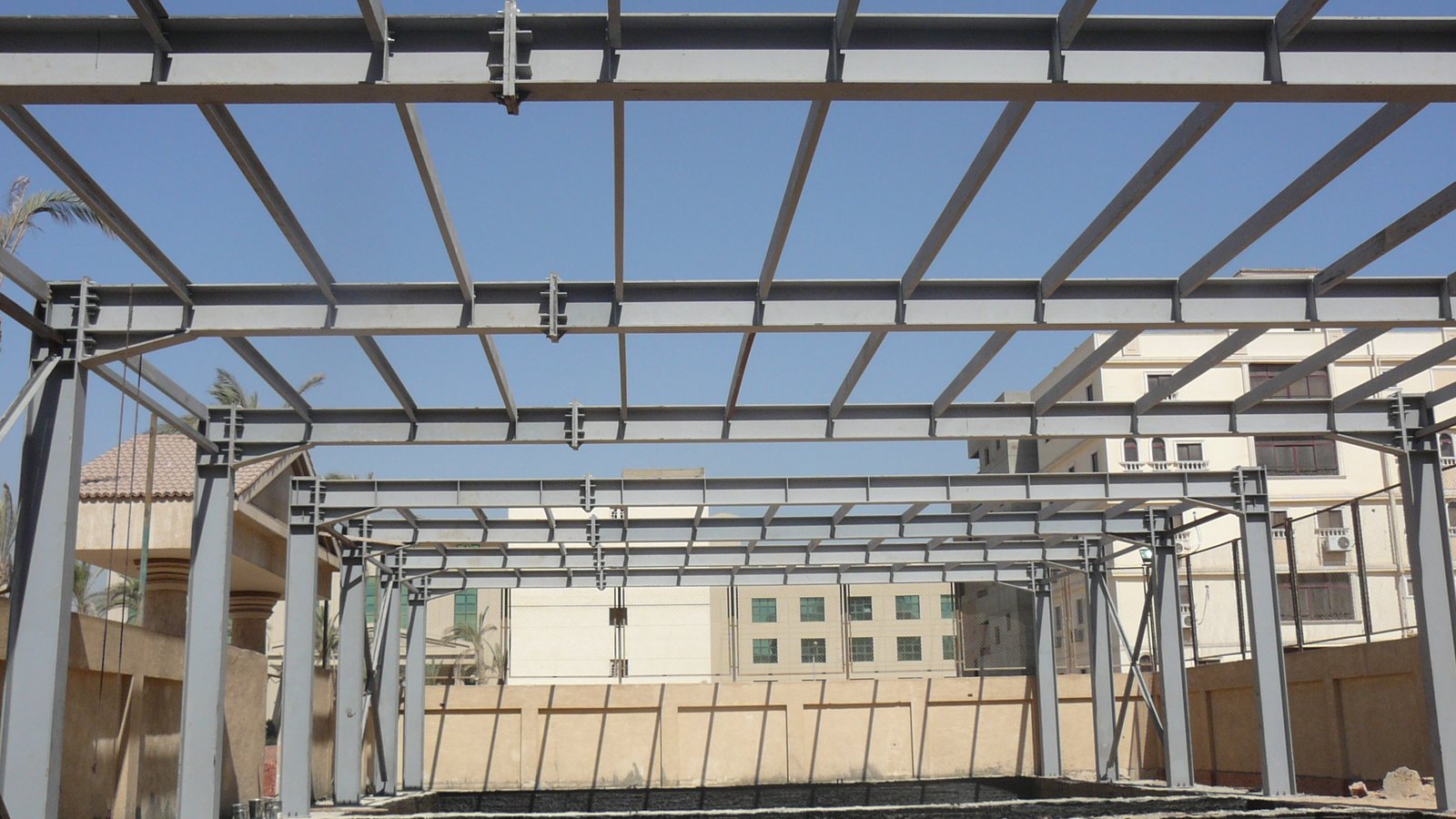 ستديو الجامعة الحديثة